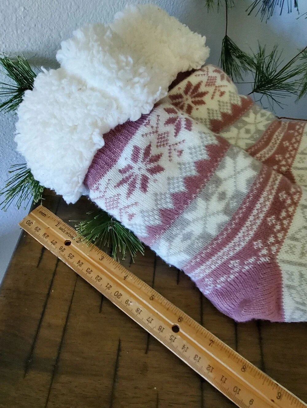 Nordic Slipper Socks Fleece Lined Sherpa Fair Isle Snowflake Pink NWOT